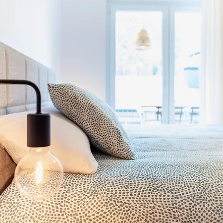 Refugio De Montana, Terraza Con Vistas Y Parking I Andbnb Apartment *