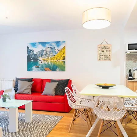 Apartment Refugio De Montana, Terraza Con Vistas Y Parking I Andbnb *